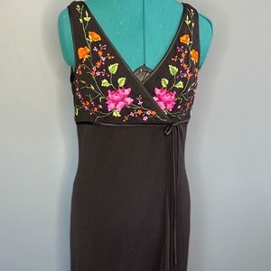 Dusk Floor Length V-neck Dress Size 12
